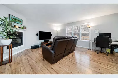 14090 Hanna Way, South Beloit, IL 61080 - Photo 4