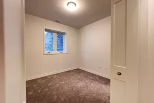 226 W 24th St, Chicago, IL 60616 - Photo 10