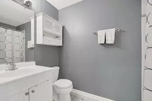 3924 N Southport Ave, Chicago, IL 60613 - Photo 18