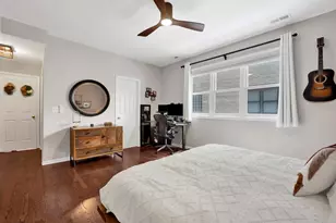 3924 N Southport Ave, Chicago, IL 60613 - Photo 10