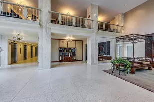 4250 N Marine Dr, Chicago, IL 60613 - Photo 16