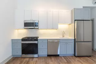 2028 N Oakley Ave, Chicago, IL 60647 - Photo 6