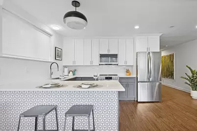 2726 Central Street #2D, Evanston, IL 60201 - Photo 10