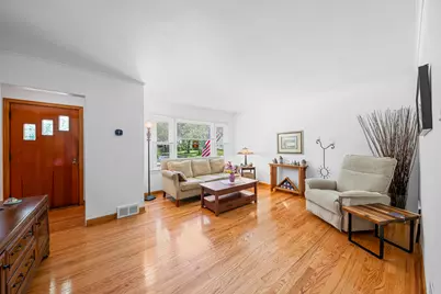 7816 Blazer Avenue, Justice, IL 60458 - Photo 8