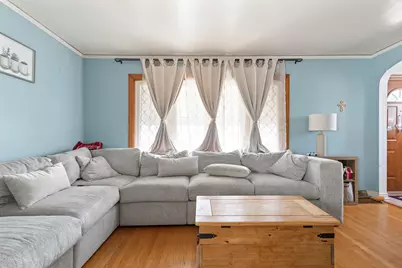 10833 S Avenue M, Chicago, IL 60617 - Photo 2