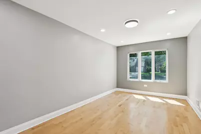 6857 N Knox Avenue, Lincolnwood, IL 60712 - Photo 20