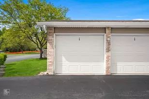 16036 Crystal Creek Dr, Orland Park, IL 60462 - Photo 10