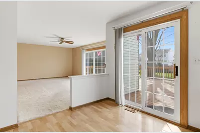 [Address not provided], Carol Stream, IL 60188 - Photo 12