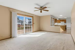 [Address not provided], Carol Stream, IL 60188 - Photo 14