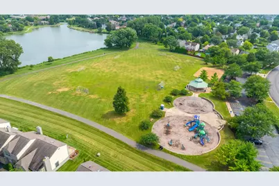 [Address not provided], Carol Stream, IL 60188 - Photo 32