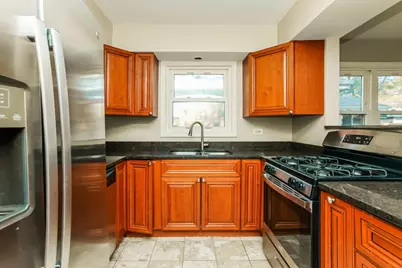 10115 S California Avenue, Chicago, IL 60655 - Photo 2