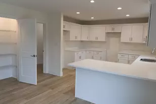 1429 Parliament St, Crete, IL 60417 - Photo 10