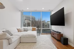 925 N Larrabee St, Chicago, IL 60610 - Photo 12