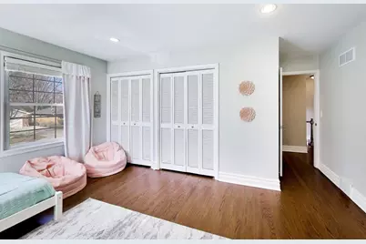 407 S See Gwun Avenue, Mount Prospect, IL 60056 - Photo 16