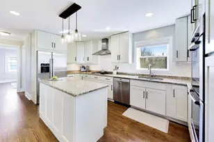 407 S See-Gwun Ave, Mount Prospect, IL 60056 - Photo 8