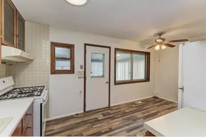 325 Hale Avenue, Romeoville, IL 60446 - Photo 6