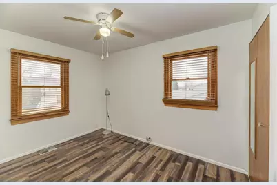 325 Hale Avenue, Romeoville, IL 60446 - Photo 16