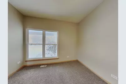 322 Clarewood Circle, Grayslake, IL 60030 - Photo 14