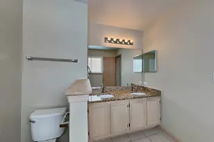 322 Clarewood Cir, Grayslake, IL 60030 - Photo 4