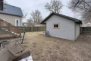 716 15th St, Rock Island, IL 61201 - Photo 12