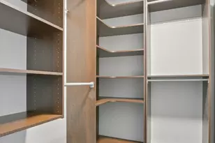 [Address not provided], Chicago, IL 60654 - Photo 12