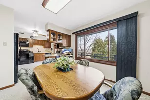 10327 Hilltop Dr, Orland Park, IL 60462 - Photo 6