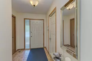 81 Country Club Dr, Bloomingdale, IL 60108 - Photo 4