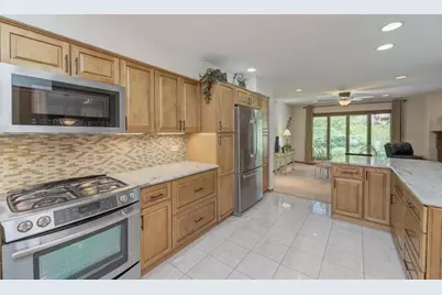 81 Country Club Drive, Bloomingdale, IL 60108 - Photo 18