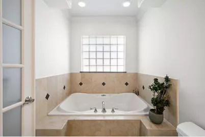 3652 N Fremont Street #3, Chicago, IL 60613 - Photo 18