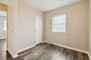 3808 15th Street B, Moline, IL 61265 - Photo 20