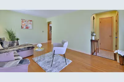 5247 N Mulligan Avenue, Chicago, IL 60630 - Photo 2