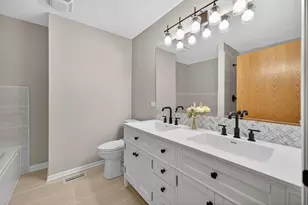 681 Hampshire Dr, Hampshire, IL 60140 - Photo 18