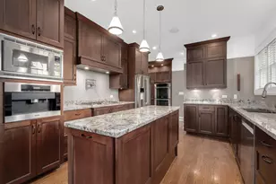 333 Kenmore Ave, Elmhurst, IL 60126 - Photo 10