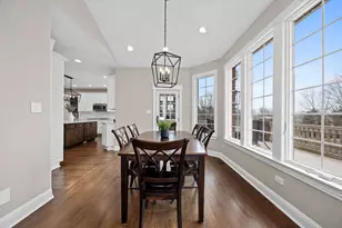 10825 Green Manor Ct, Orland Park, IL 60467 - Photo 32