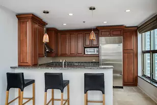 150 W Superior St, Chicago, IL 60610 - Photo 6