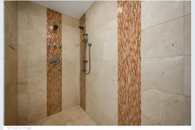 150 W Superior Street #1404, Chicago, IL 60610 - Photo 18