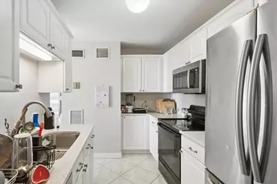 401 E Ontario Street #2902, Chicago, IL 60611 - Photo 6