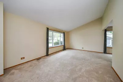 671 Coral Avenue, Bartlett, IL 60103 - Photo 2