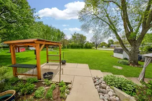 671 Coral Ave, Bartlett, IL 60103 - Photo 18