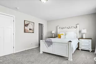 1218 Gillespie Ln, Yorkville, IL 60560 - Photo 12