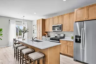 1218 Gillespie Ln, Yorkville, IL 60560 - Photo 4