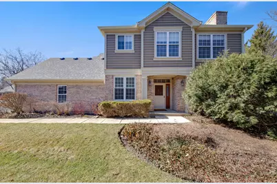 8 Ashford Court, Lincolnshire, IL 60069 - Photo 1