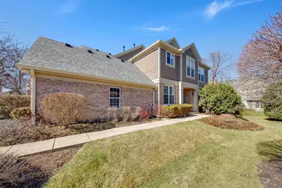 8 Ashford Court, Lincolnshire, IL 60069 - Photo 2