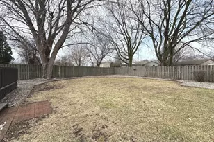 19 Old Farm N Ct, Bradley, IL 60915 - Photo 40