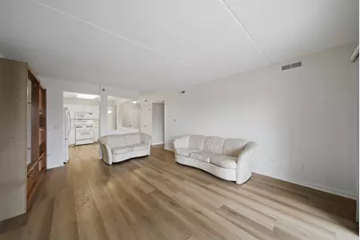 7081 W Touhy Avenue #407, Niles, IL 60714 - Photo 10