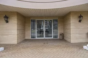 7081 W Touhy Ave, Niles, IL 60714 - Photo 2