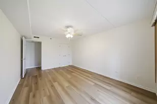 7081 W Touhy Ave, Niles, IL 60714 - Photo 14