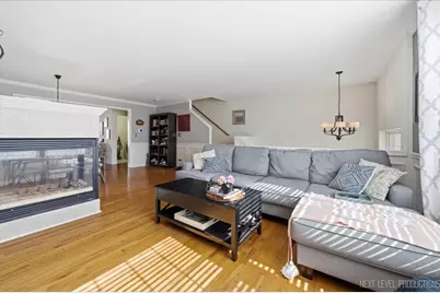 1015 Reserve Drive, Elgin, IL 60124 - Photo 6