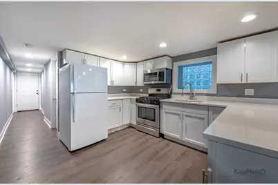 1019 N Ridgeway Avenue #G, Chicago, IL 60651 - Photo 10