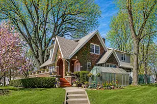 607 Miller St, Beecher, IL 60401 - Photo 2